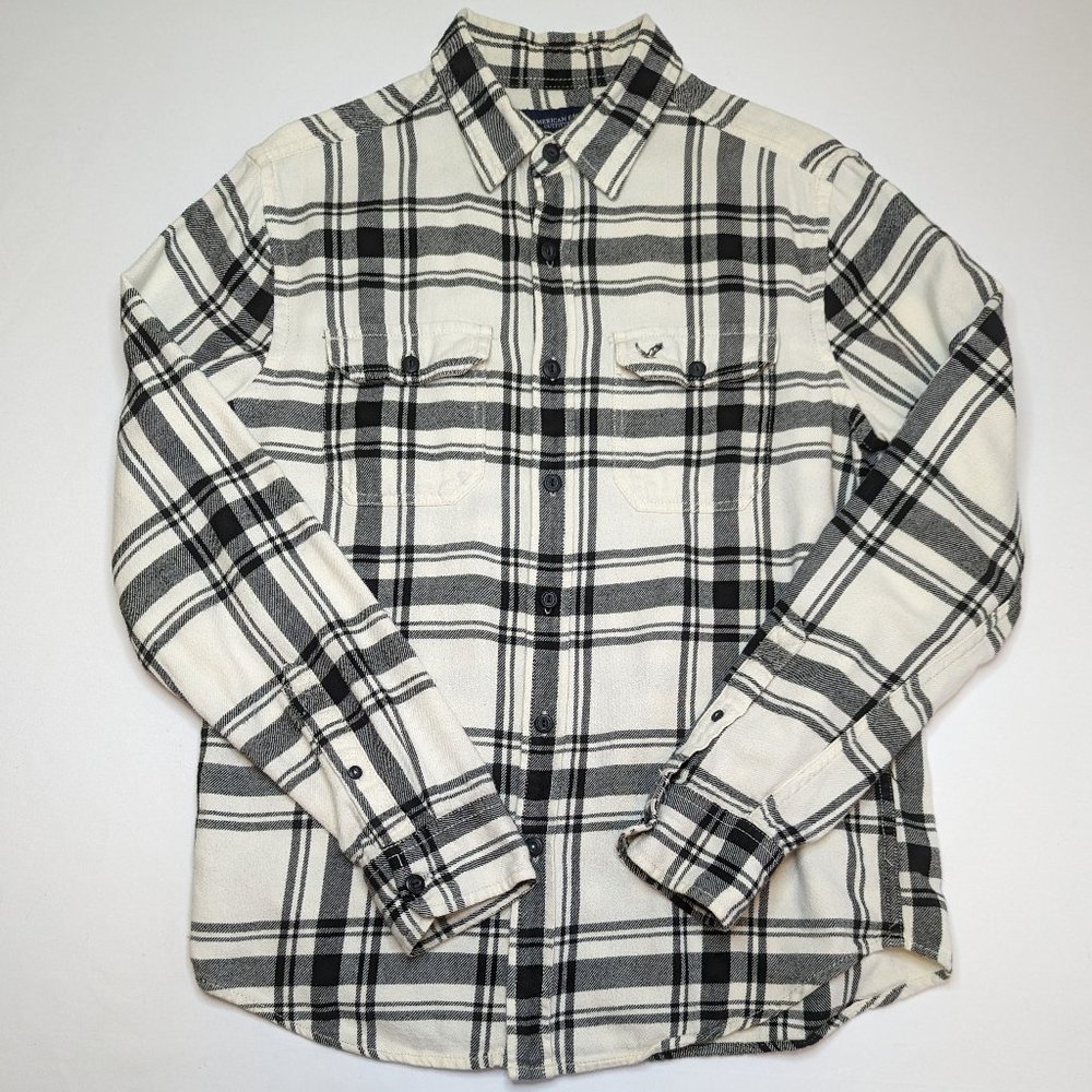 American Eagle Athletic Fit Black & White Button-Down Shirt Men's Size Medium